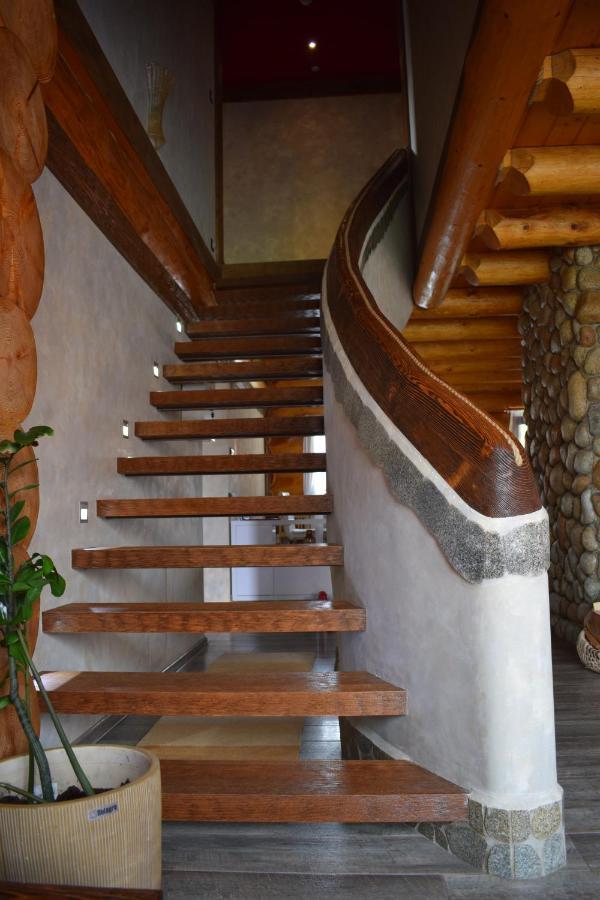 Zrubovy Dom - Moon Nova Lesna Villa Ngoại thất bức ảnh